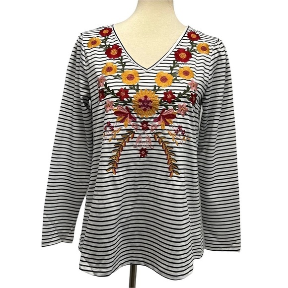 Savanna Jane Striped V Neck Embroidered Floral Long Sleeve Top - Picture 3 of 10